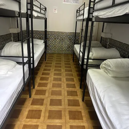Ostello Brotherstay Lusotile